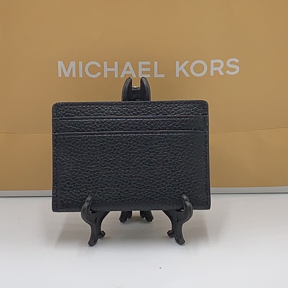 MICHAEL KORS
Reed Large Pebbled Leather Card Holder
Case Wallet
COLOR: BLACK - Picture 5 of 8